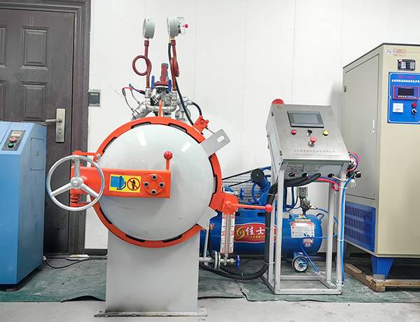 高等院校小型蒸压釜